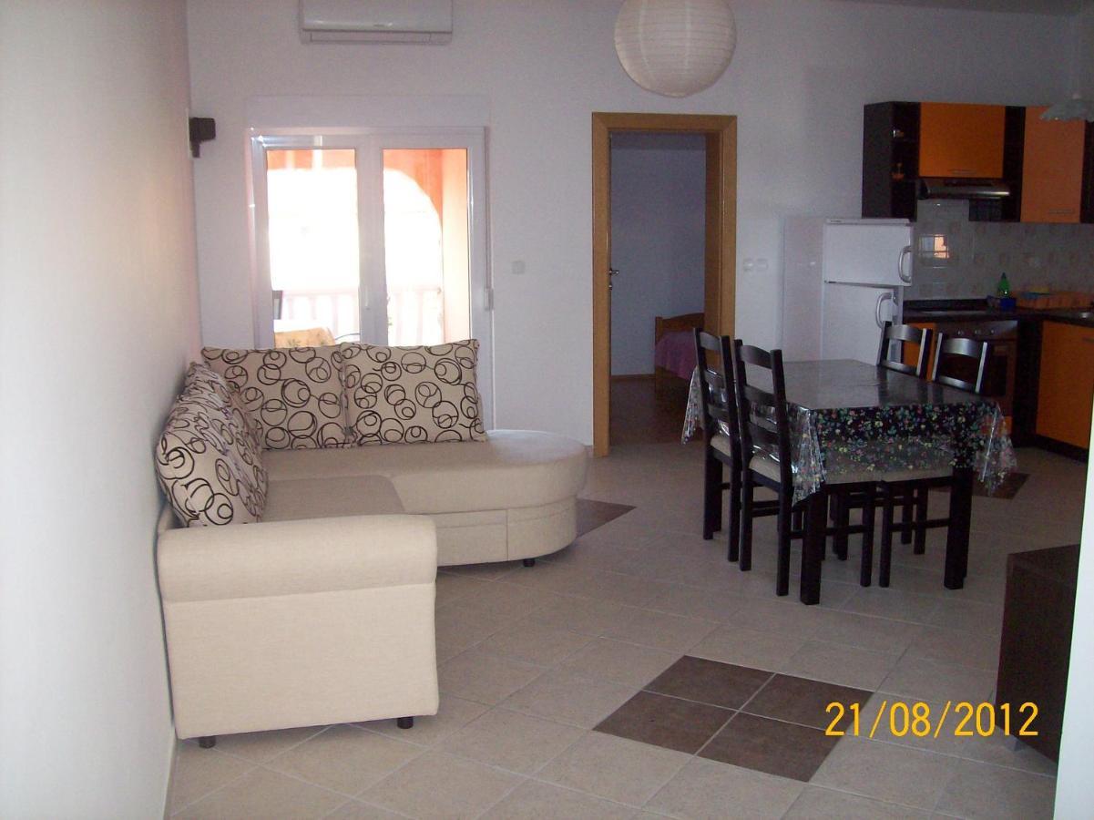 Apartments With A Parking Space Vir - 17422 المظهر الخارجي الصورة