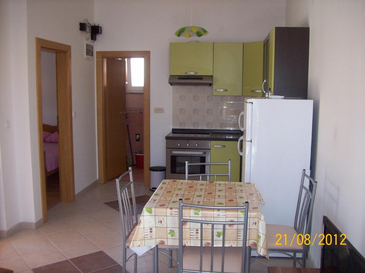 Apartments With A Parking Space Vir - 17422 المظهر الخارجي الصورة